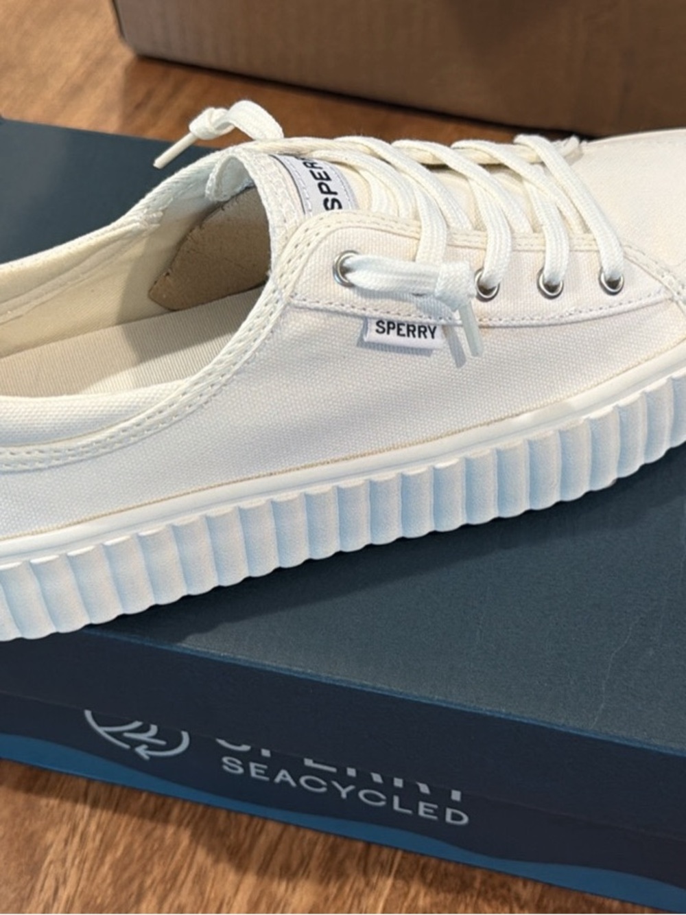 Sperry Men's White Canvas Ribbed-Platform Boat Sneaker